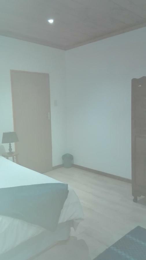 Guest Lodge On The Edge สตอร์มริเวอร์ ภายนอก รูปภาพ